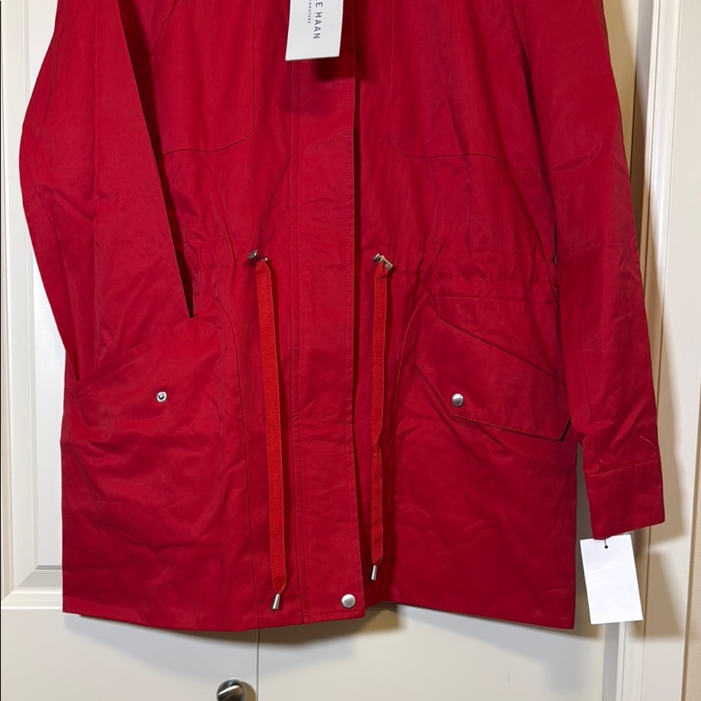 Cole Haan Red Rain Jacket Hip-Length with Removable Hood - Picture 4 of 14